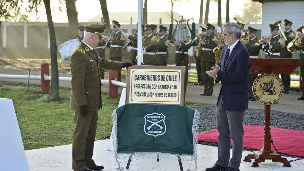 Ceremonia a mártires de Carabineros en Cañete, Carabineros de Chile.