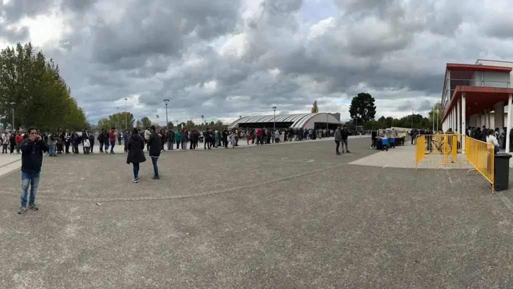 Visita del Bus Museo Centenario de Colo-Colo a Los Ángeles | 