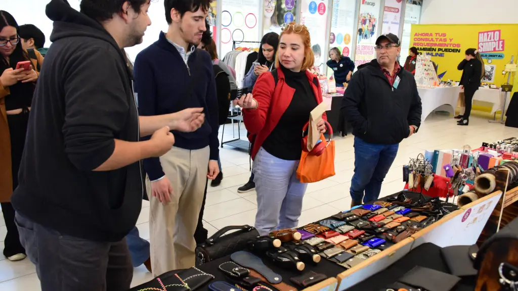 Feria Expo Emprende 2025 en INACAP Los Ángeles. | INACAP Los Ángeles