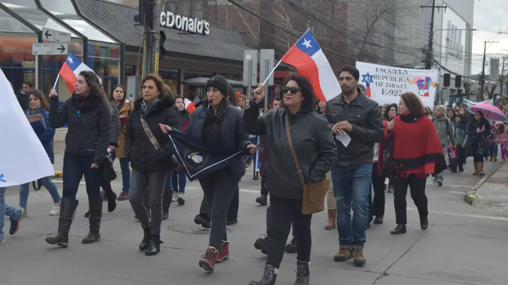 Para el mediodía de hoy fue convocada una marcha para visibilizar demandas de docentes, La Tribuna