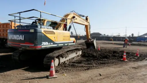Gobierno evalúa terminar contrato con concesionaria por paralización de obras en hospitales 
