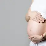  Un número cercano a las ocho mujeres solicita un parto respetado en el Hospital Base de Los Ángeles, Freepik