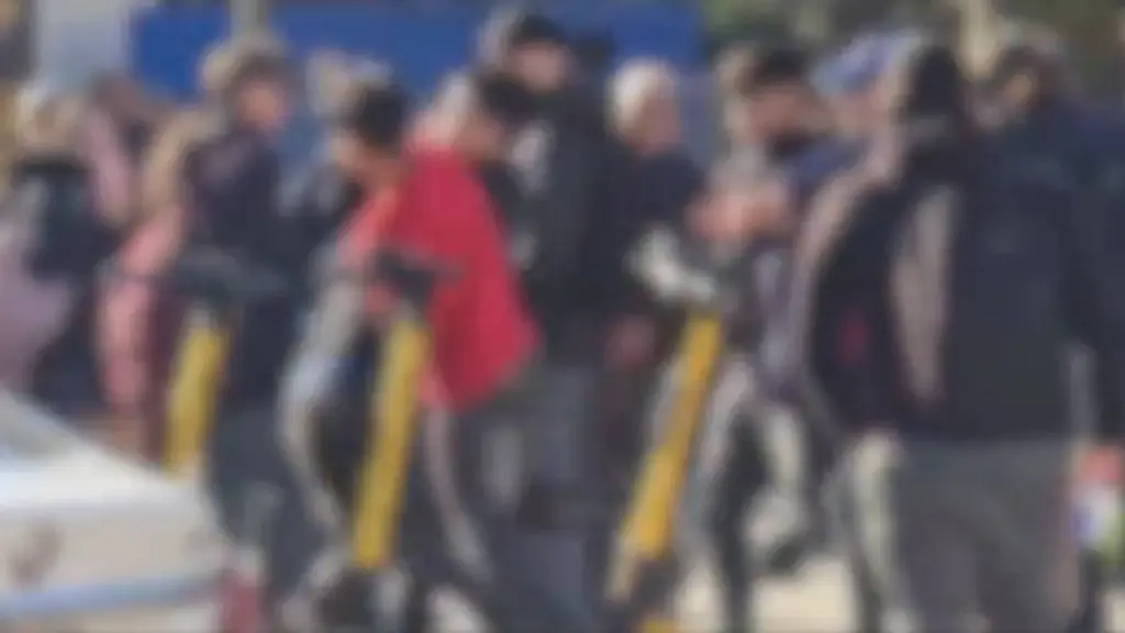 Captan violenta riña entre estudiantes en plena Plaza de la Independencia de Concepción: cinco jovenes fueron detenidos, Bio Bío CL