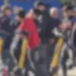 Captan violenta riña entre estudiantes en plena Plaza de la Independencia de Concepción: cinco jovenes fueron detenidos, Bio Bío CL
