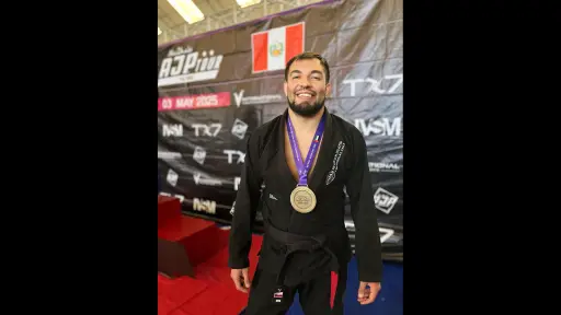 Academia Cohab de Los Ángeles celebra éxito internacional de Cristian Acuña en el jiu-jitsu