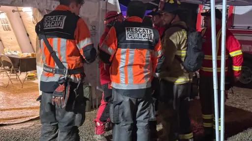 Tragedia aérea en Curacaví: rescatan cuerpos de tripulantes de avioneta ambulancia