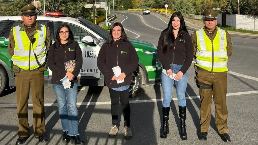 Campaña de concientización del sistema de retención infantil. / Municipalidad de San Rosendo.