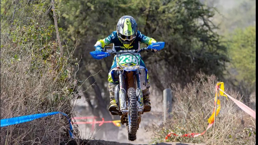 Ricardo Stevenson Castillo la joven promesa del motociclismo enduro, La Tribuna