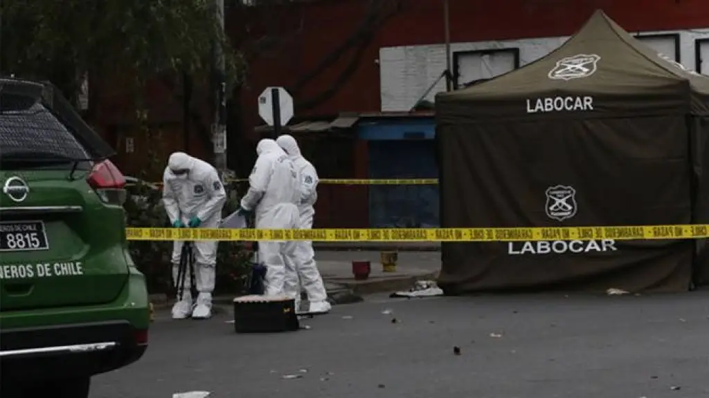 Ex carabinero frustra encerrona y da muerte a asaltante menor de edad en Puente Alto , Carabineros