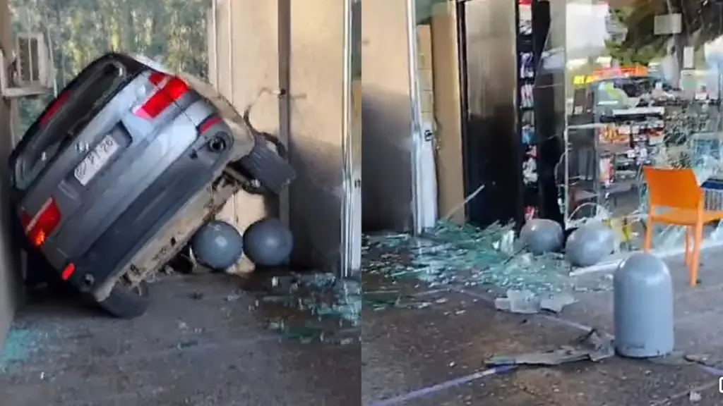 Auto queda incrustado en Pronto Copec de Penco, La Tribuna