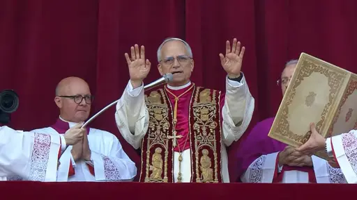Robert Prevost, cardenal estadounidense con nacionalidad peruana, es elegido como el Papa León XIV