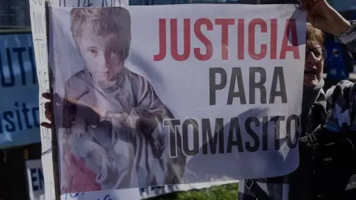 No la compartimos: Querellante del caso Tomás Bravo refuta versión de la defensa de Jorge Escobar
