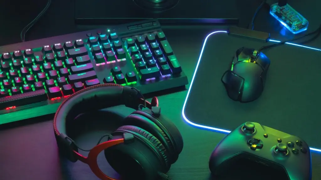 Contar con audífonos de calidad es una necesidad en el gaming y el streaming actual. / iStock