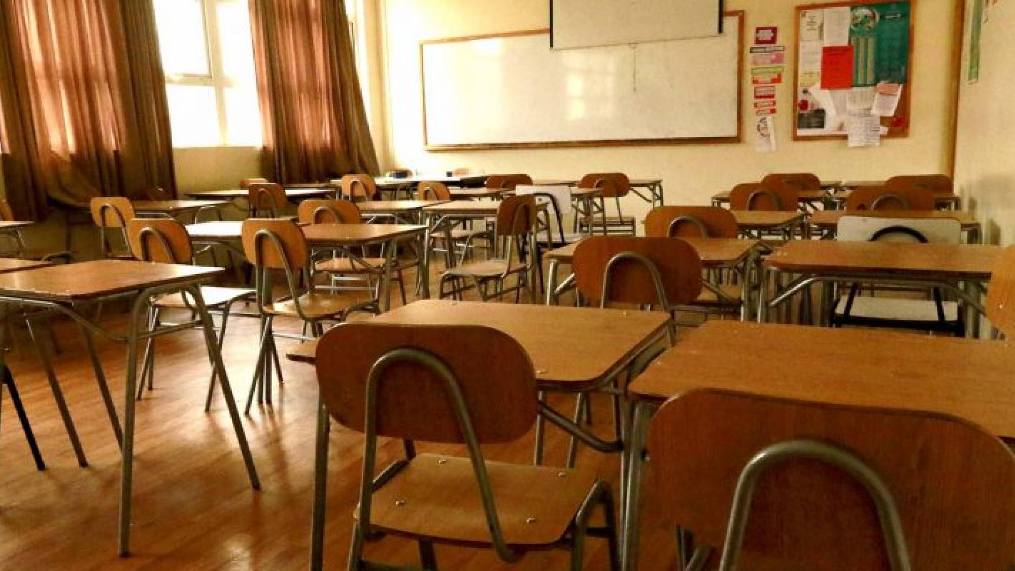 Estudiante ingresó con un arma al colegio y amenazó a un profesor en ...