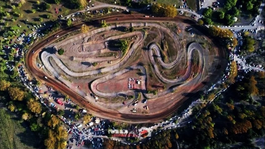 El autódromo del Rancho de Curanadú, desde la altura / La Tribuna