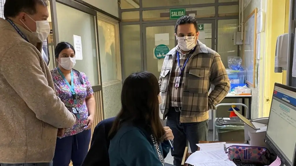 Autoridades de salud visitaron hospitales de Mulchén y Santa Bárbara., Servicio de Salud Biobío.