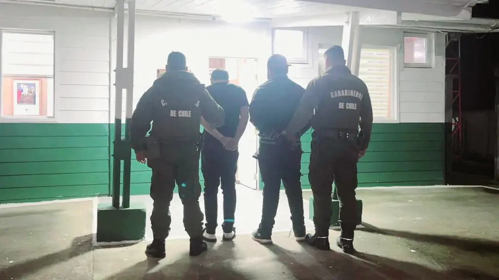 Detención de presuntos autores, Carabineros de Chile.