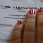 Más de 350 millones de dólares: el millonario costo del mal uso de licencias médicas en el sector público chileno, cedida