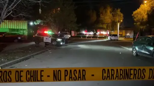Hombre muere baleado con su propia arma tras discusión afuera de un taller mecánico