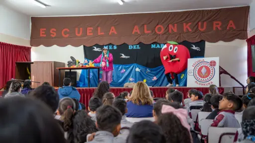 Cultura del autocuidado: Biobío impulsa hábitos saludables desde la infancia a través de obra de teatro