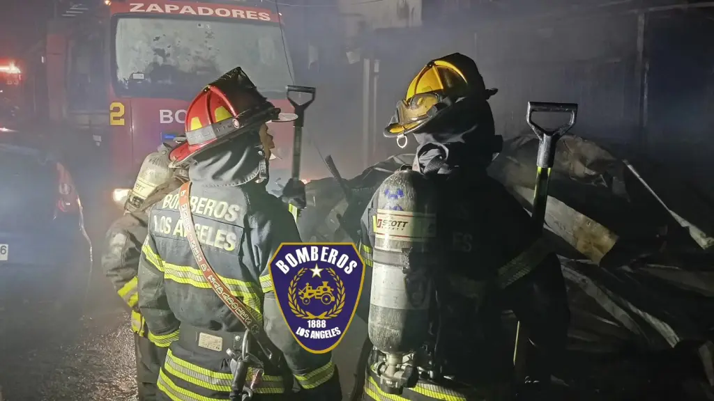 El incendio se registró en en el sector Los Guaraníes, específicamente entre las calles Los Omaguacas y Bogotá, en Villa Las Américas., Cuerpo de Bomberos de Los Ángeles