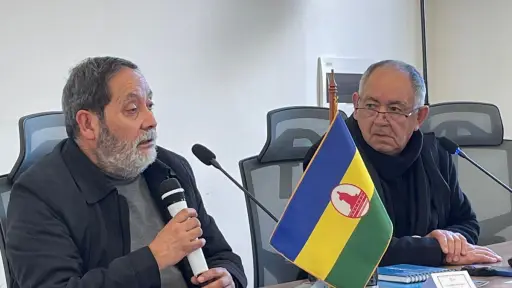 Director ejecutivo del Slep Puelche presenta avances ante miembros del AMCORDI 