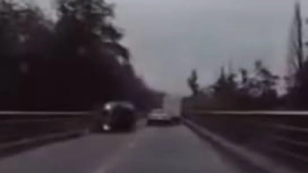 Conductor se da a la fuga tras provocar accidente en puente Río Claro de Yumbel, La Tribuna