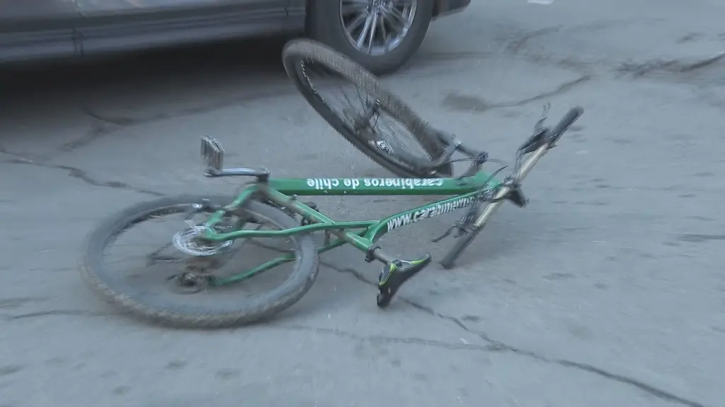 Carabinero en bicicleta fue atropellado mientras acudía a una emergencia en Recoleta, Carabineros de Chile