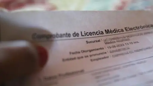 Informe interno revela viajes al extranjero de 42 funcionarios del Ministerio Público con licencia médica 