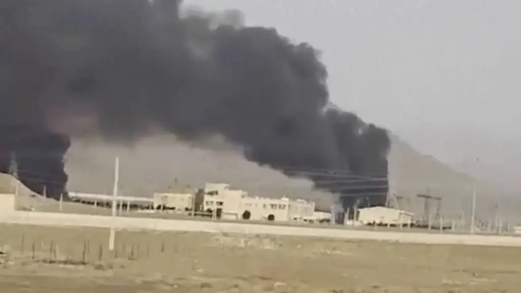 Israel bombardea planta nuclear en Irán y crece la tensión en Medio Oriente, X