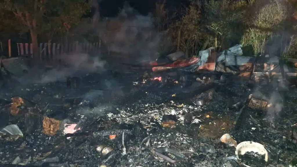 Incendio de vivienda en Mulchén., Cedida