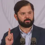 Presidente Gabriel Boric emplaza a las empresas eléctricas a tomar resguardos y evitar cortes de energía, recordando fallas pasadas., Chilevisión