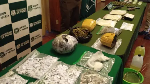 Megaoperativo en Biobío: Más de 8 kilos de droga incautados y 10 detenidos en Los Ángeles y Cabrero