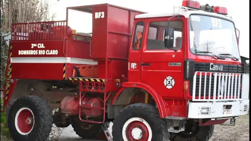 Bomberos de Río Claro recibe nuevo carro con financiamiento del Gobierno Regional