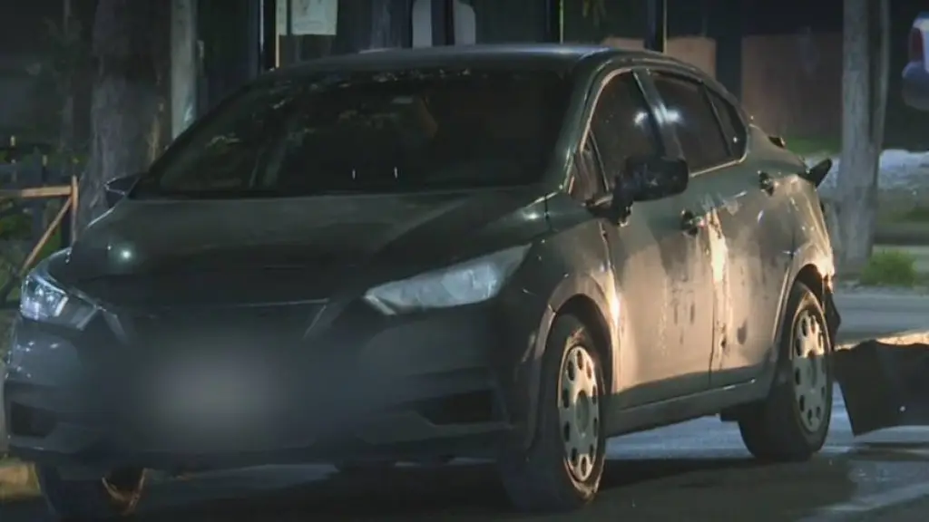 Joven muere tras ser baleado dentro de su auto en La Cisterna: le dispararon en la cara, X