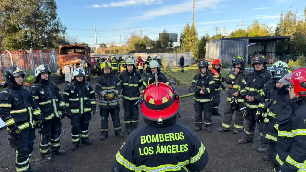 Más de 70 bomberos angelinos participaron en intensa jornada de entrenamiento, Bomberos de Los Ángeles