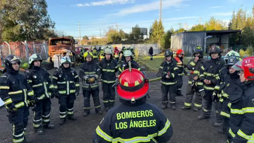 Más de 70 bomberos angelinos participaron en intensa jornada de entrenamiento