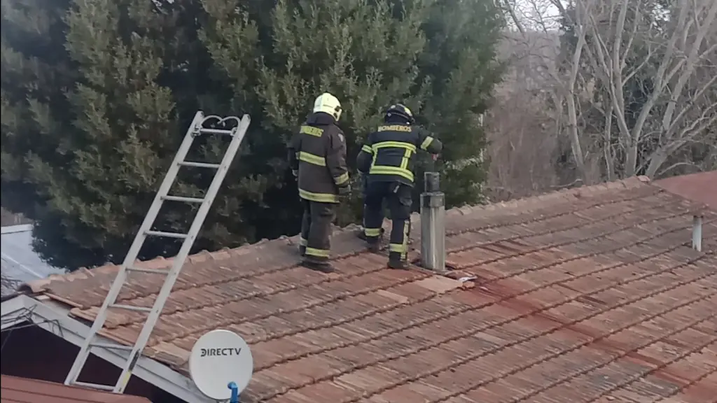 Emergencia atendida por Bomberos., Bomberos de Nacimiento.