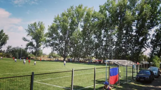Tercer tiempo termina con un hombre asesinado a palos en cancha de fútbol de Lampa