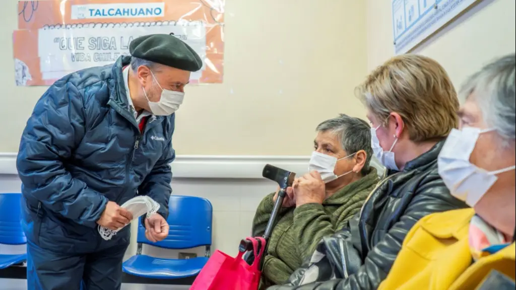 Refuerzan llamado a vacunarse para prevenir enfermedades respiratorias., Seremi de Salud Biobío