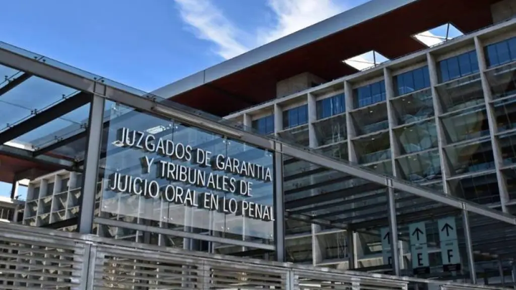 El juicio se desarrolló en el cuarto Tribunal de Juicio Oral en lo Penal de Santiago, Poder Judicial