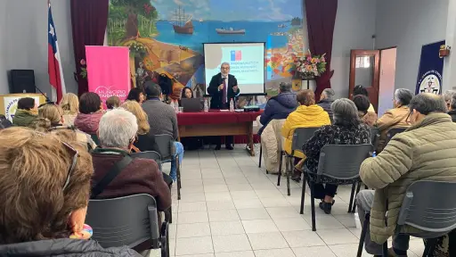 Poder Judicial dicta charla sobre acceso a la justicia para personas mayores en Penco