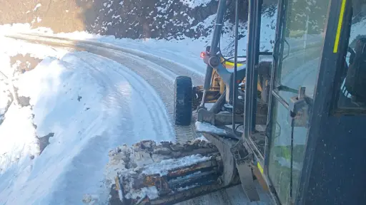 Despejan ruta cordillerana tras última nevazón en Alto Biobío