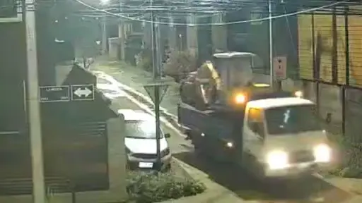 Aún no es ubicado camión con maquinaria robado esta semana en Los Ángeles