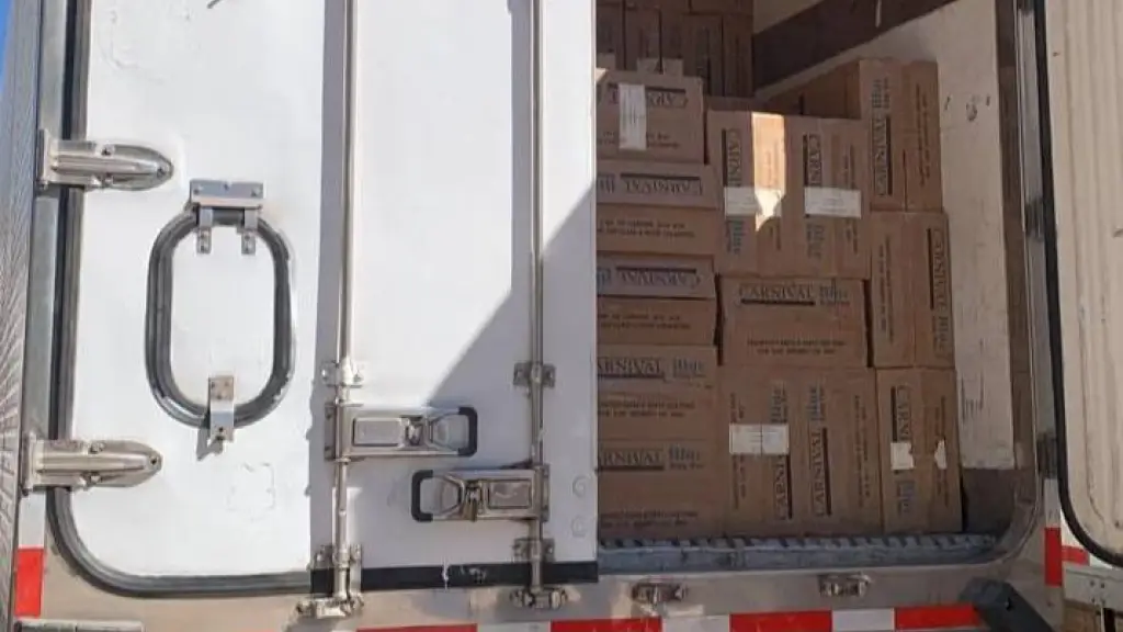 Los cigarros eran transportados en dos camiones., Ministerio Público