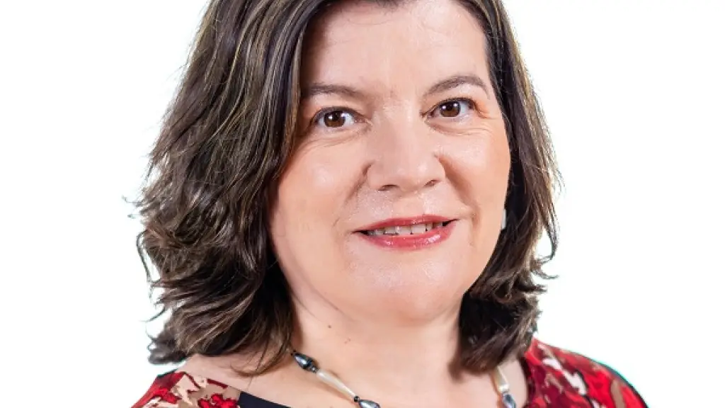 Karina Doña, Cedida