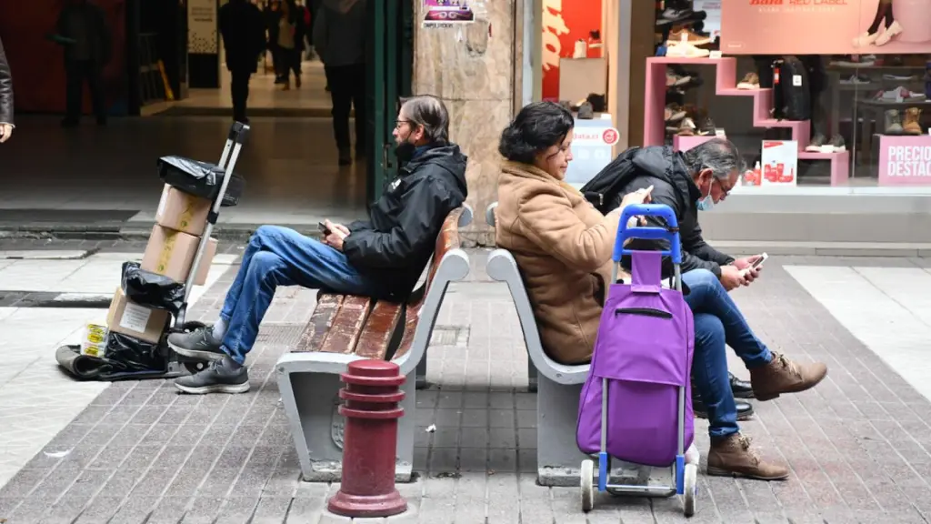 El nuevo rostro demográfico de Chile: menos nacimientos, más divorcios y más años de vida, Referencial