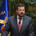 Johannes Kaiser, en una entrevista televisiva manifestó que estaría dispuesto a respaldar un golpe militar., Redes sociales