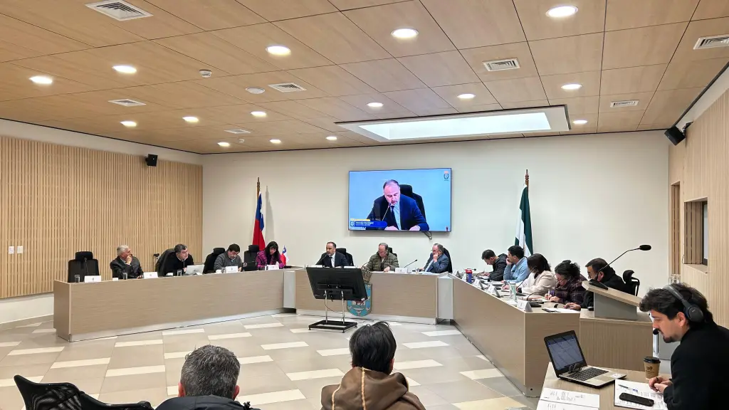 Concejo Municipal de Los Ángeles realizó sesión secreta por solicitud de patente de alcoholes, La Tribuna