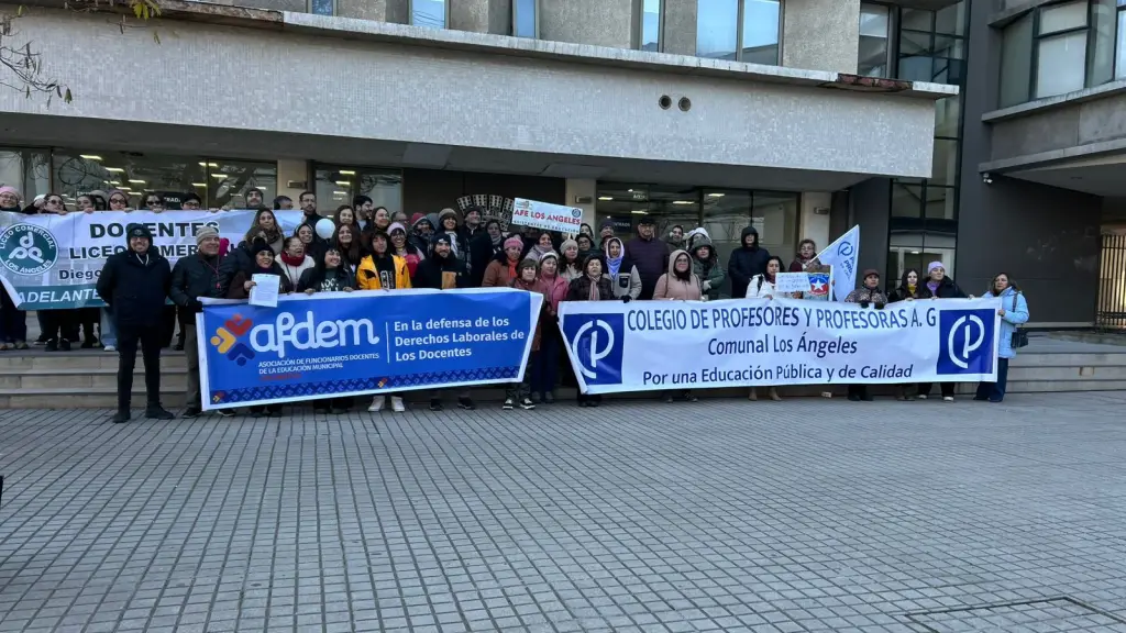 Movilización docente, La Tribuna